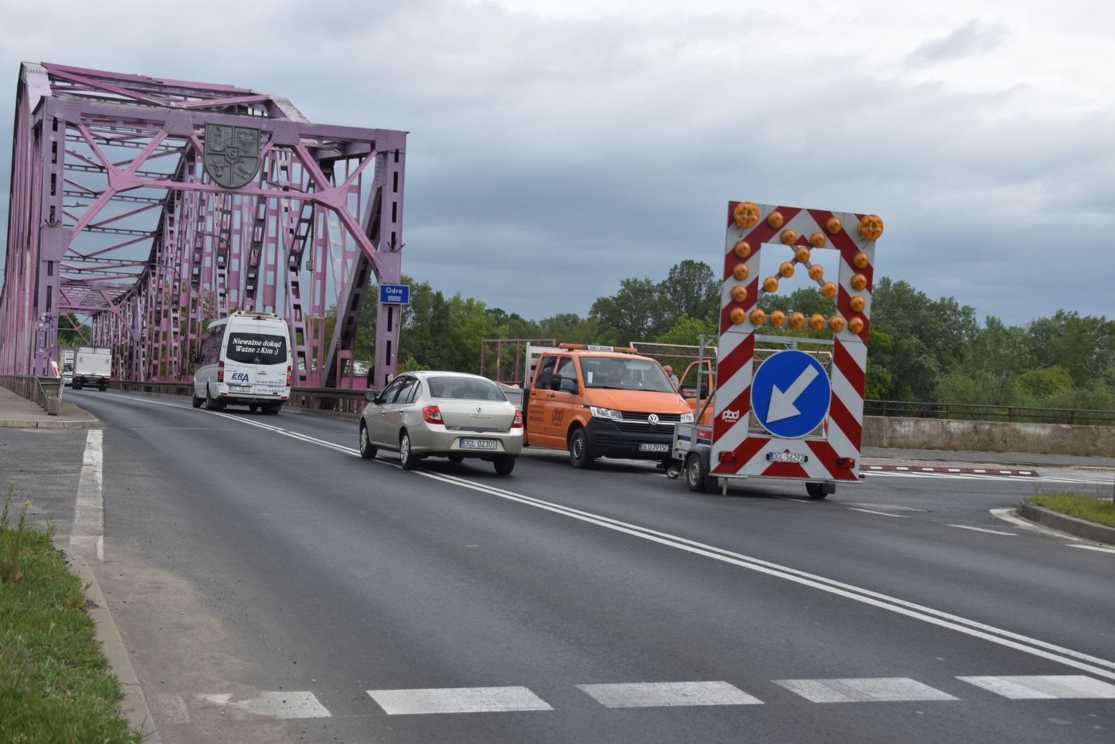 Dopiero dziś drogowcy dokończą remont między mostami w Głogowie. Wieczorem znowu będą utrudnienia