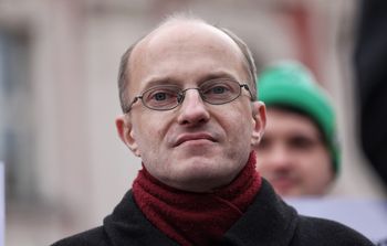 Poznań: Nocna prohibicja wciąż budzi emocje. Zakaz sprzedaży alkoholu w całym mieście. "Nie tylko nocą, ale i do 8 rano"