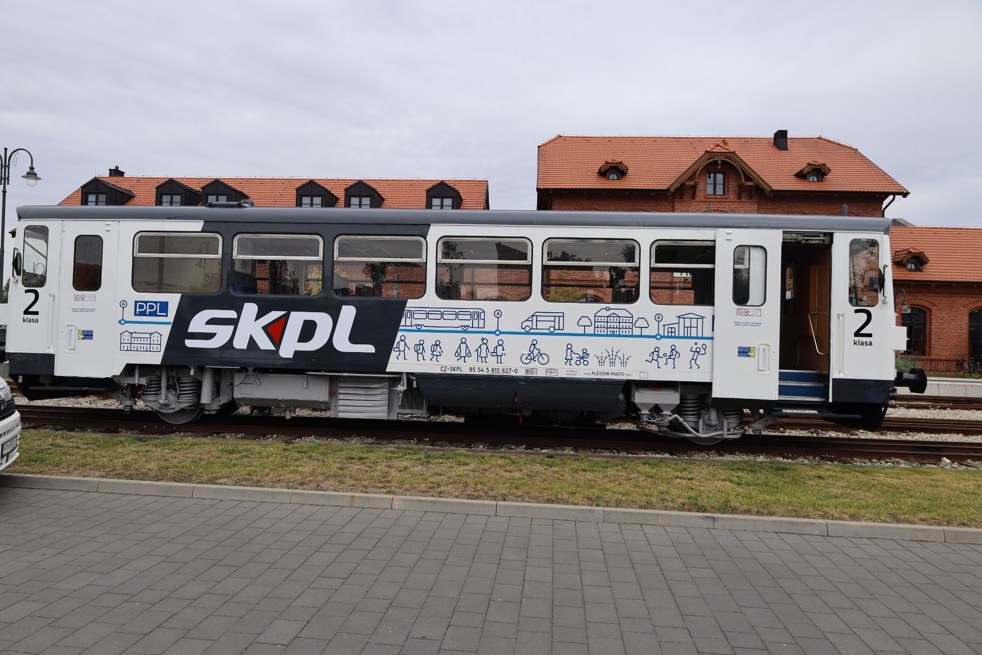 Nowa szata graficzna pleszewskiej wąskotorówki
