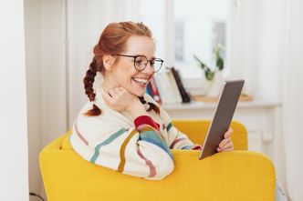 Złodzieje czasu czy źródło wiedzy? Jak social media wpływają na czytelnictwo?