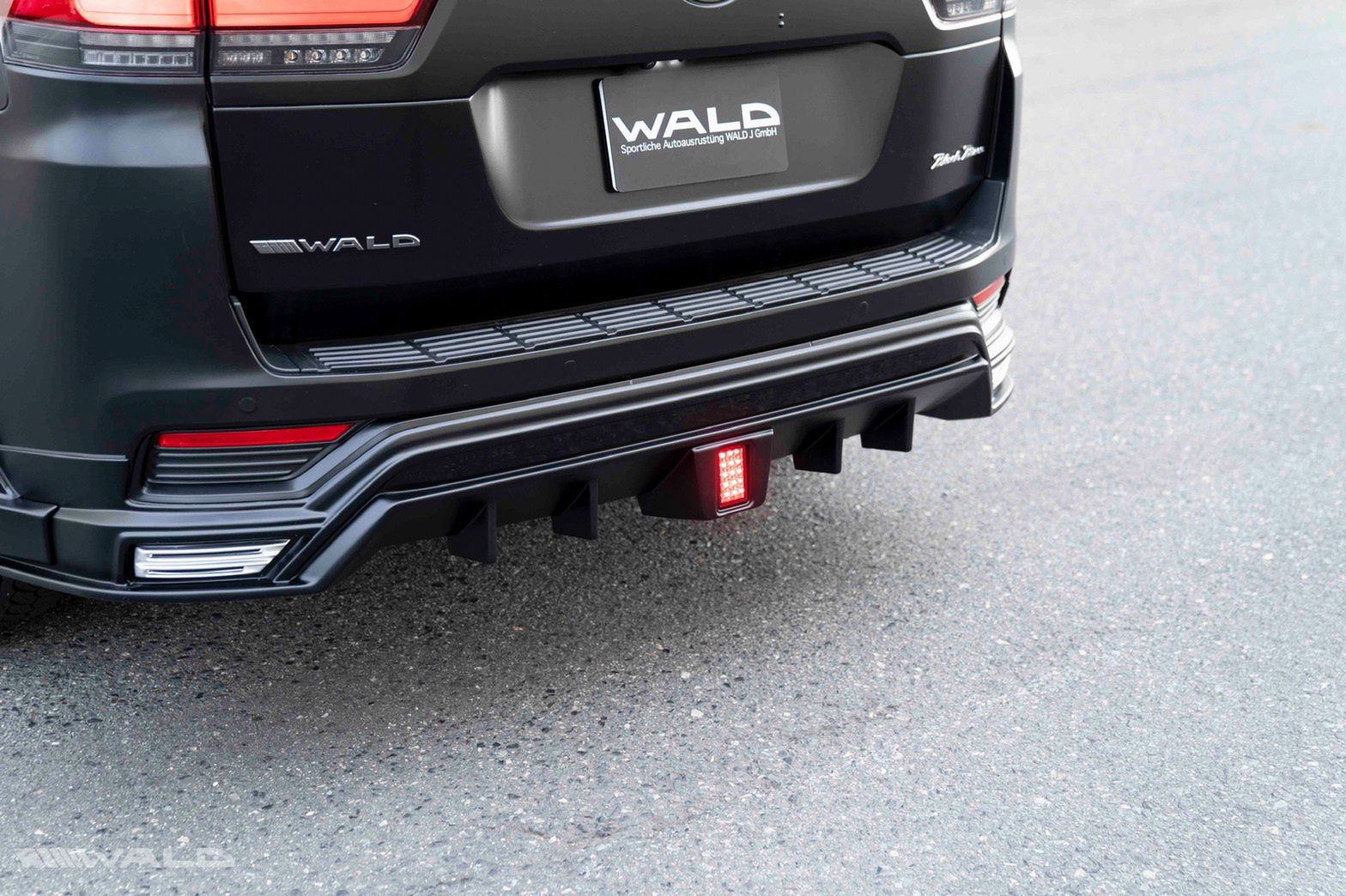 Toyota Land Cruiser Wald International