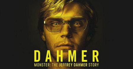 Studium seryjnego mordercy - recenzja serialu "Dahmer - Potwór: Historia Jeffreya Dahmera”