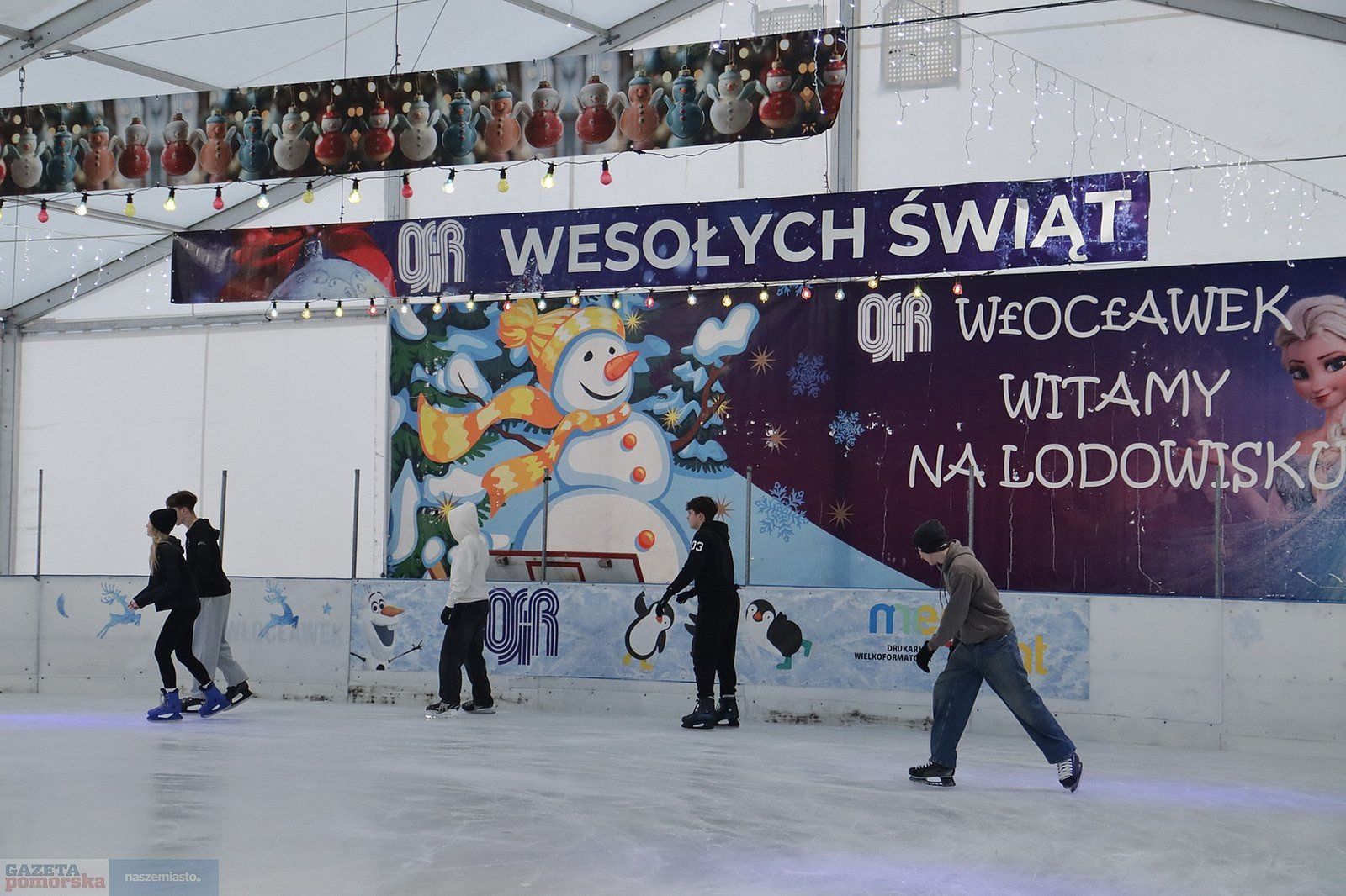 Inauguracja sezonu 2025/2026 na lodowisku we Włocławku