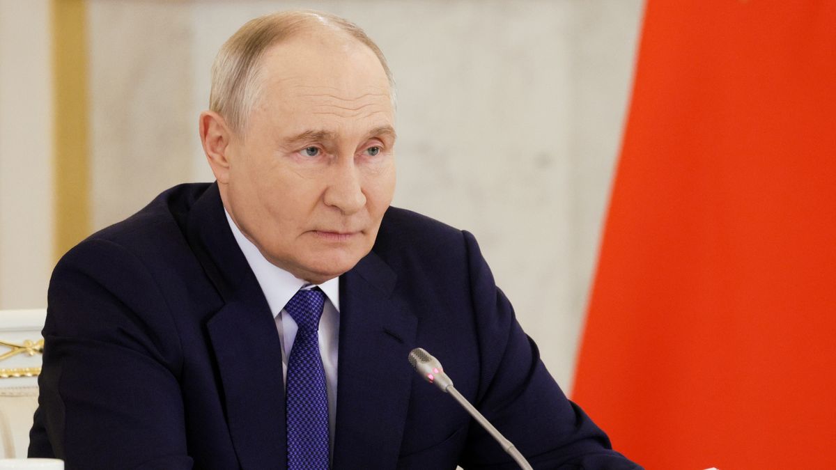 Russian President Putin chairs Presidential Council meeting at Kremlin
epa13179231 Russian President Vladimir Putin holds a meeting of the Presidential Council for Strategic Development and National Projects at the Kremlin in Moscow, Russia, 19 August 2026.  EPA/GAVRIIL GRIGOROV/SPUTNIK/KREMLIN POOL MANDATORY CREDIT 
Dostawca: PAP/EPA.
GAVRIIL GRIGOROV/SPUTNIK/KREMLIN POOL
presidential council, putin, government
