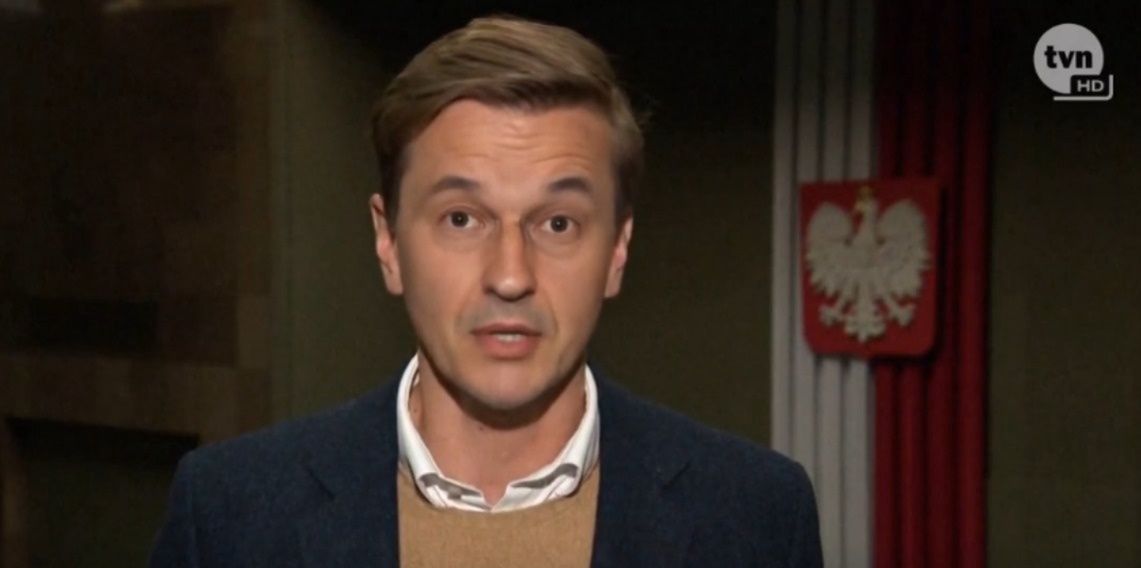 Reporter "Faktów" Jacek Tacik pokazał, jak działa deepfake