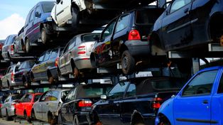 Nowe źródło zarobku dla handlarzy autami. Padł rekord