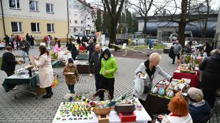 Jasło: Kiermasz wielkanocny na dziedzińcu Generatora Nauki GEN