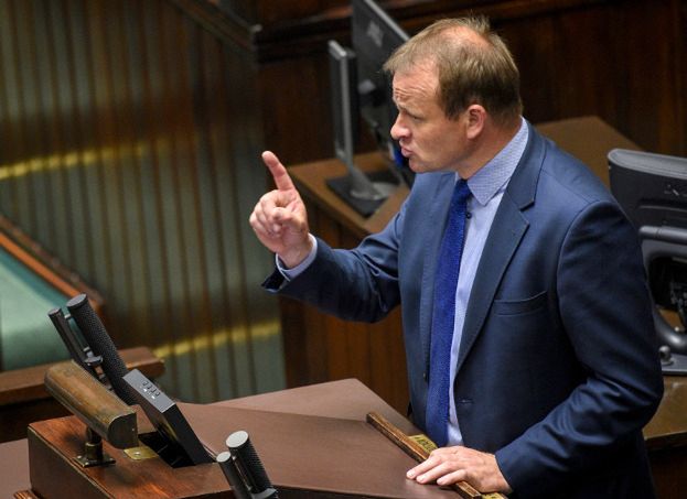 Poseł PiS żąda usunięcia określeń "przed naszą erą" i "naszej ery" z podręczników i muzeów: "TO SYMBOLE I RELIKTY KOMUNIZMU"