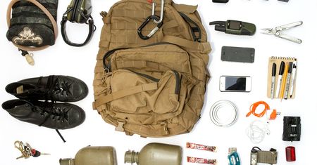 "Bug out Bag", czyli portret prepersów przez pryzmat ich plecaków ucieczkowych