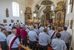 Maleje rola Kościoła. Statystyki nie zostawiają złudzeń