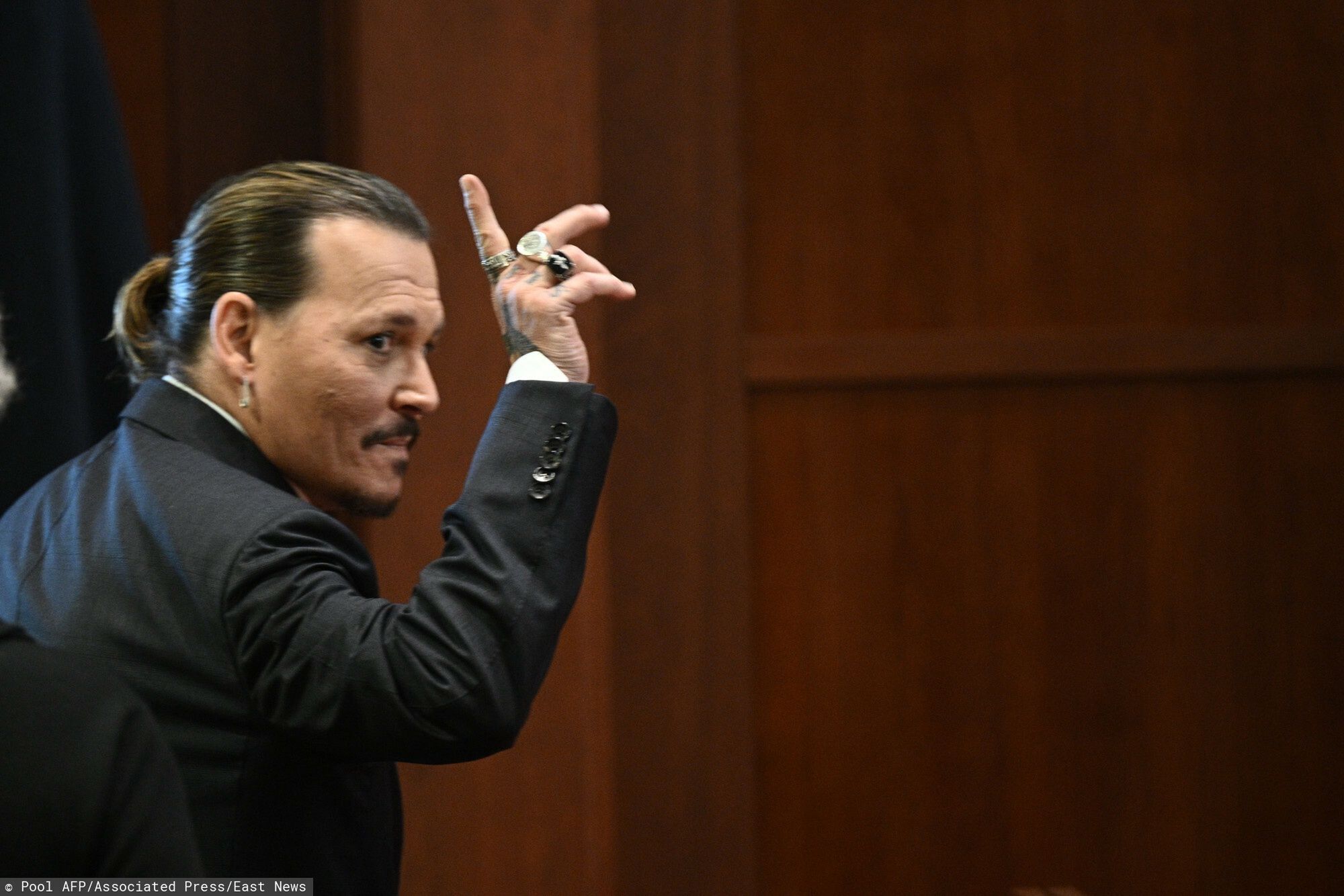 Amber Heard i Johnny Depp walczą w sądzie. Prawniczka aktora grillowała jego ekspartnerkę 