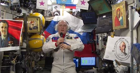 Cyrk w kosmosie. Tak Rosjanin przemówił do widzów