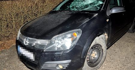 Niebezpieczne potrącenie pieszego na przejściu. W wyniku obrażeń został przetransportowany do szpitala