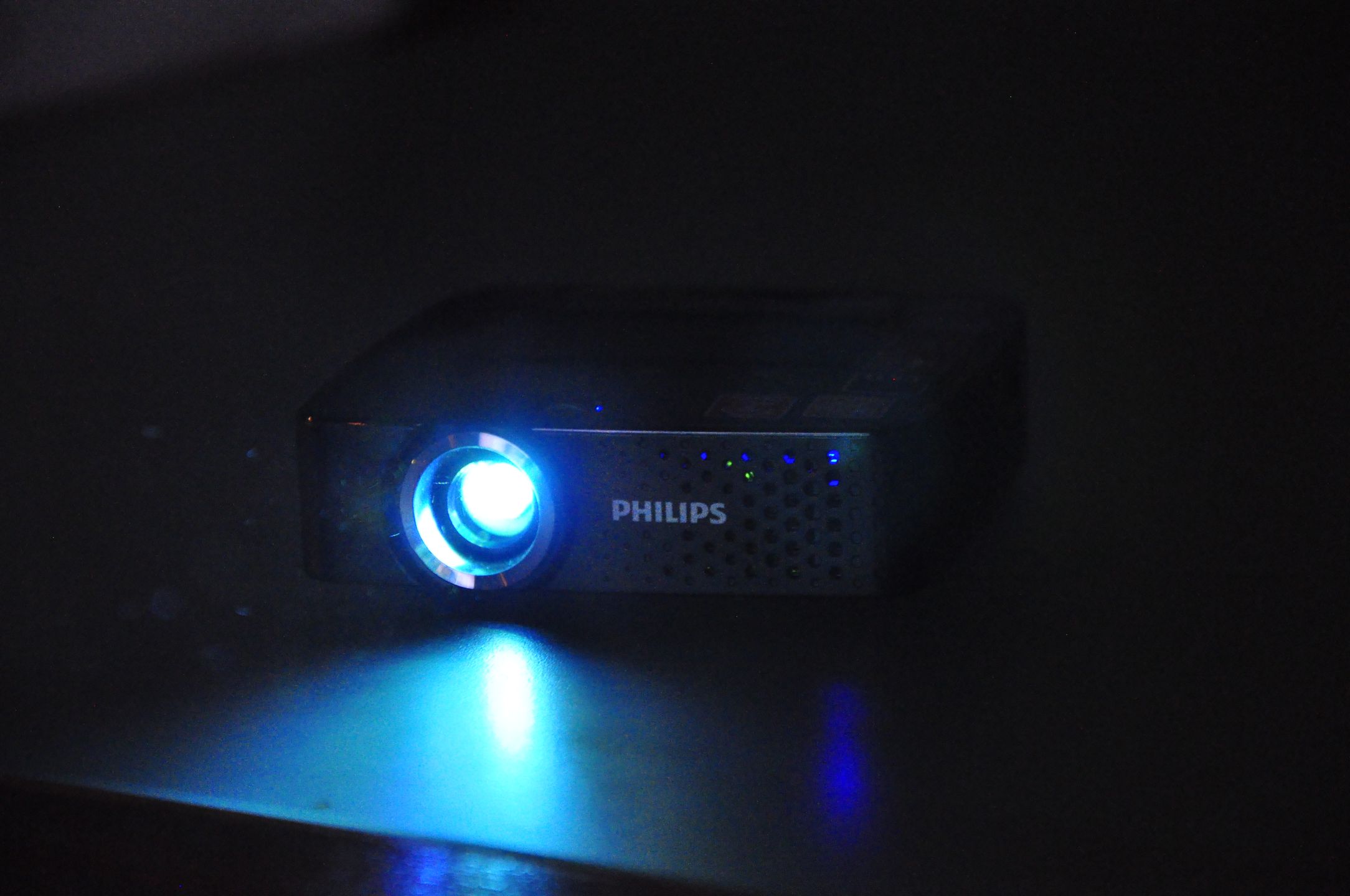 10 nocy z pikoprojektorem Philips PicoPix 3614 [recenzja] 5