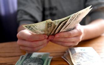 Podwyżka płacy minimalnej. Dostanie ją 3,6 mln Polaków