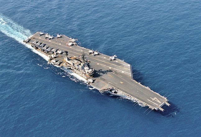 Lotniskowiec USS Midway