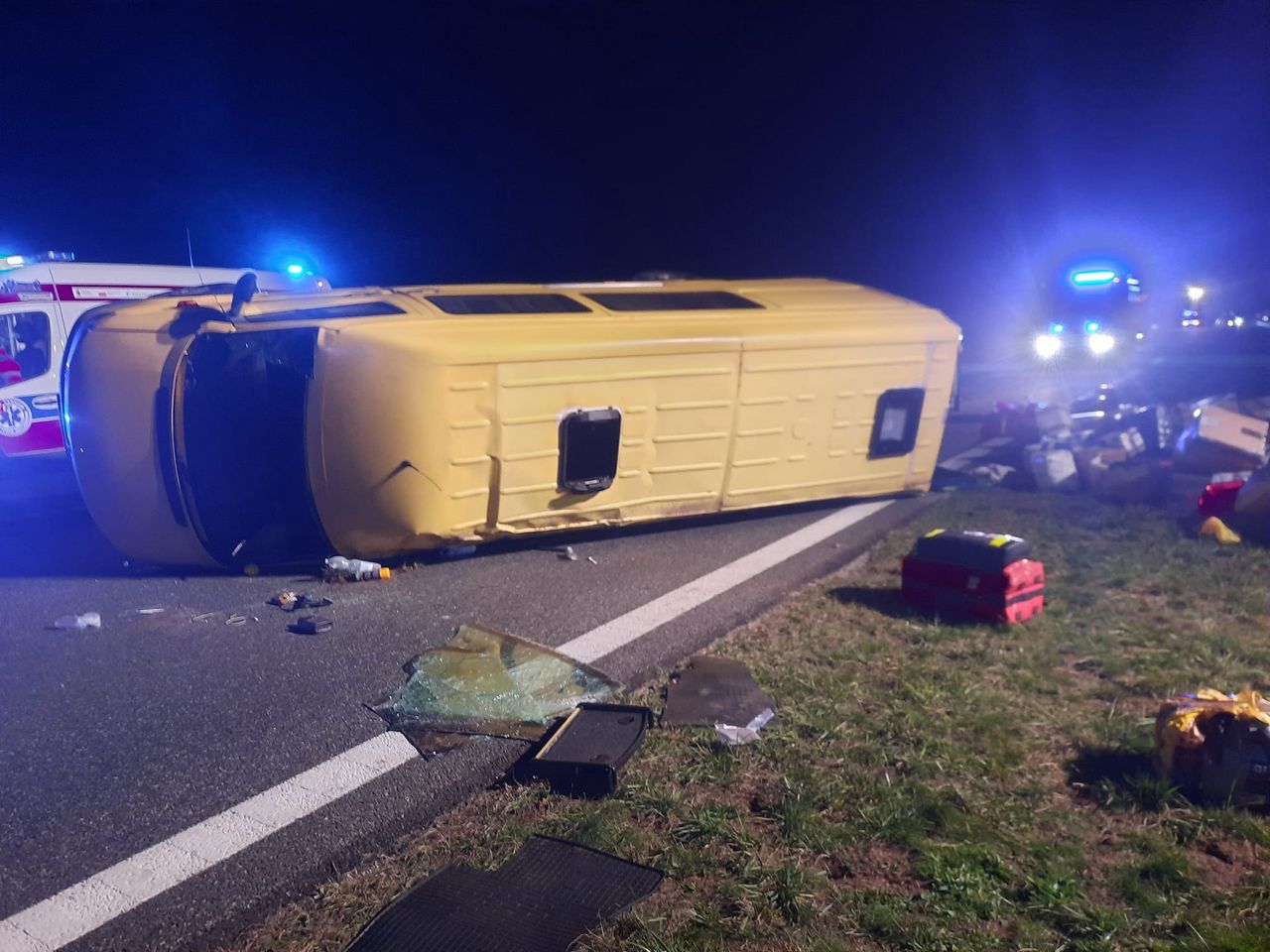 Wypadek busa z Ukrainy na autostradzie A4. Nie żyje 13-latek