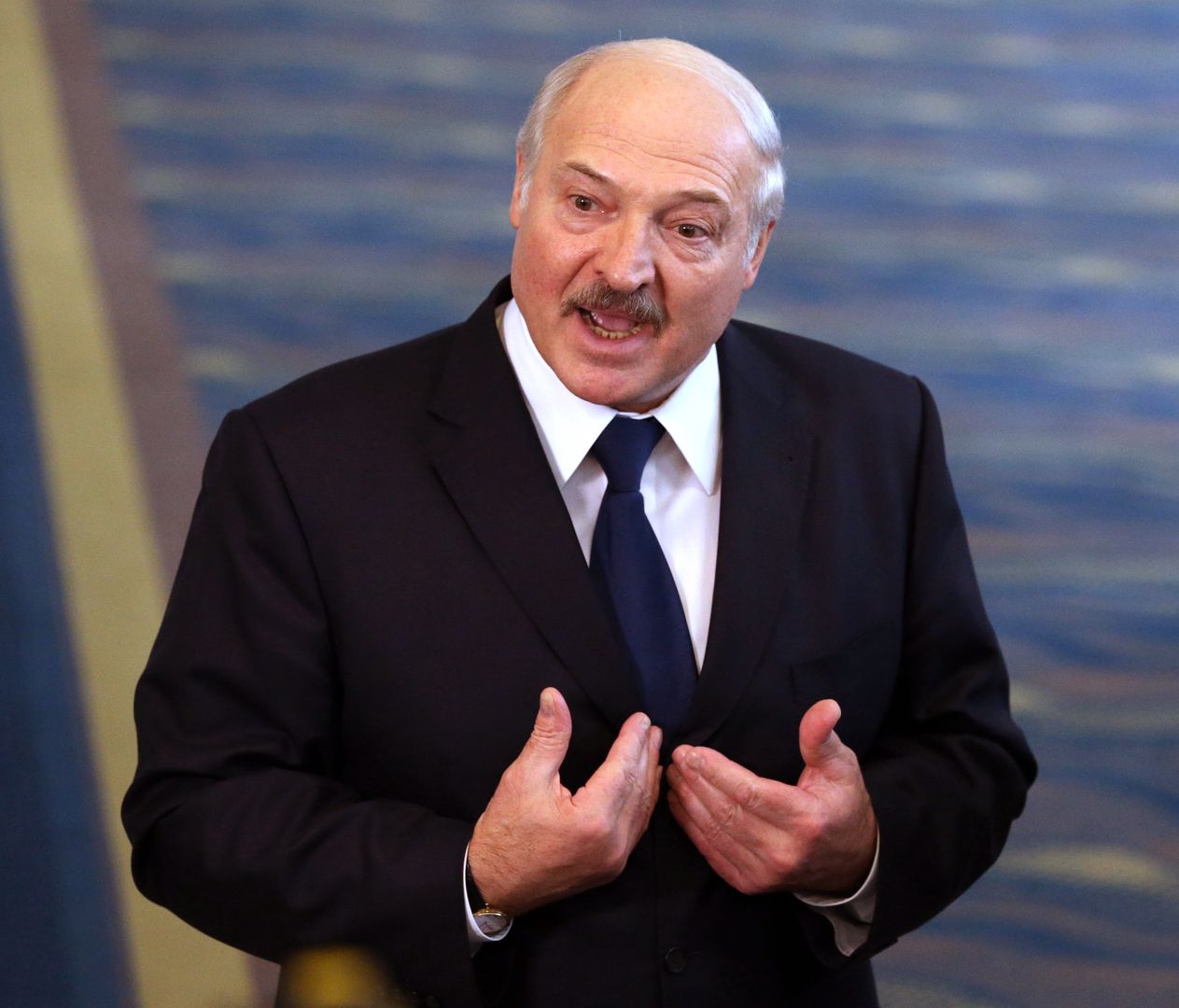 Łukaszenka ma "dobrą radę". Białorusinom się to nie spodoba