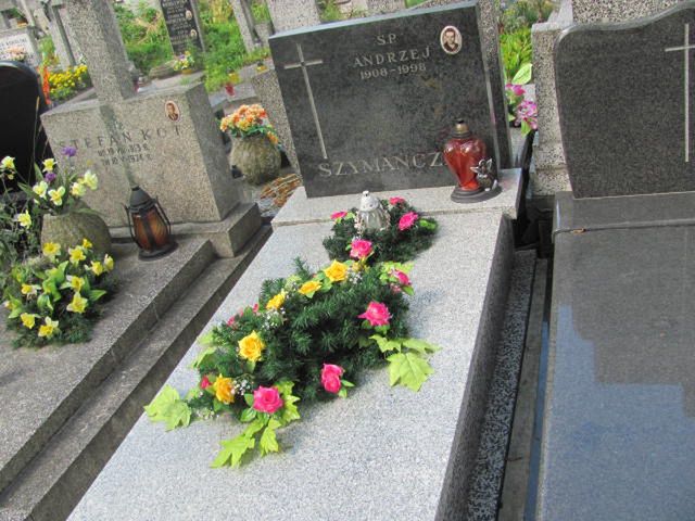 Grób Andrzeja Szymańczaka z zespołu Kult