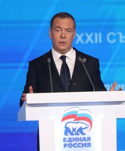 Miedwiediew szydzi z Ukrainy. Mówi o "powrocie ziem do Rosji"