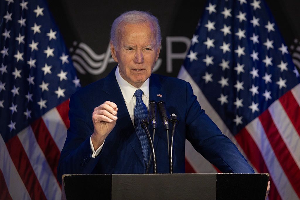 Biden przerwał milczenie. "Nie możemy tak dalej funkcjonować"