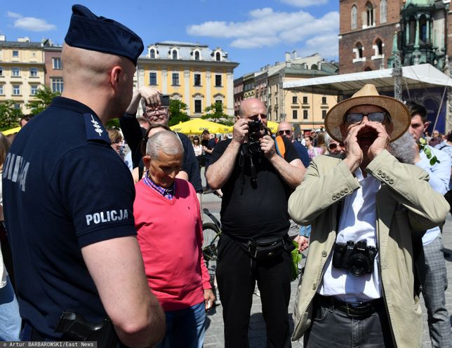 "Kościół winny, nie święty". Antyklerykalny protest w Krakowie