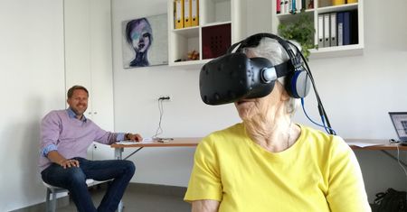 Koronawirus. Specjaliści ostrzegają przed depresją pocovidową. Pomóc może nowa technologia