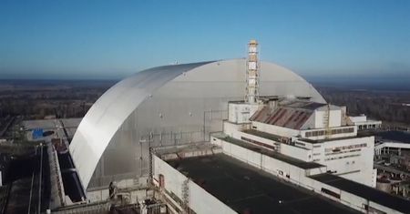 Elektrownia jądrowa w Czarnobylu bez prądu. Jakie może mieć to skutki dla Ukrainy i Europy?