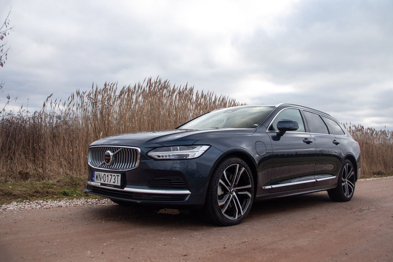 Volvo V90 T8