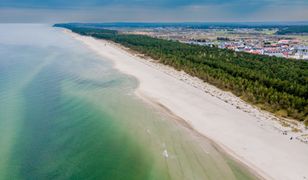 Rybacka wioska, której plaże zachwycą każdego. Oaza spokoju i dom kolorowych motyli