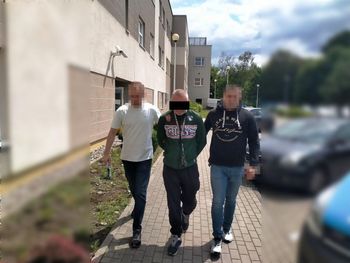 Osiedlowy diler zatrzymany. Miał narkotyki i papierosy bez akcyzy