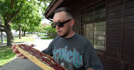 Waży 1 kg, kosztuje 11 zł. Youtuber pojechał dla niej do Włocławka