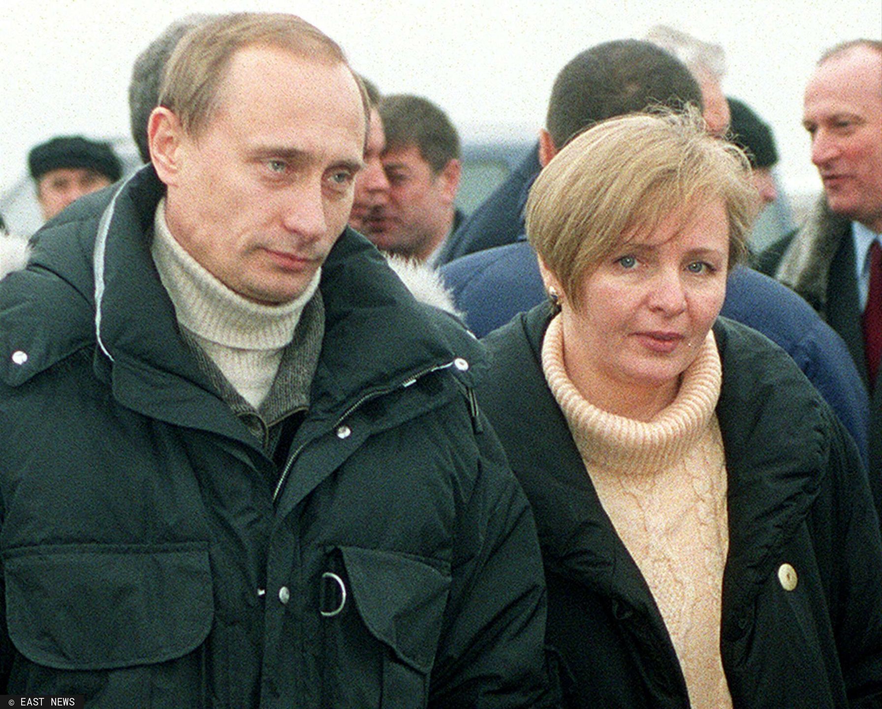 W?ADIMIR PUTIN Z ?ON?PHOTO:EAST NEWS/LASKI DIFFUSION Acting Russian President Vladimir Putin is seen with his wife, Lyudmila, on a visit to Dagestan, a Russian province neighboring Chechnya, Saturday, Jan. 1, 2000.LASKI DIFFUSION