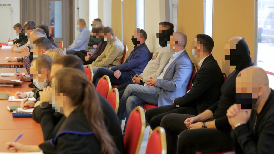 Ostróda. Rozpoczął się proces policjantów z Olsztyna