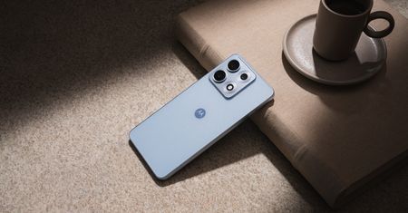 Bestia ukryta w eleganckiej obudowie. Motorola edge 70 max wchodzi do Polski