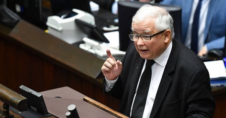 Sejm. Gorąca dyskusja nad odwołaniem Jarosława Kaczyńskiego. Jest wynik głosowania komisji