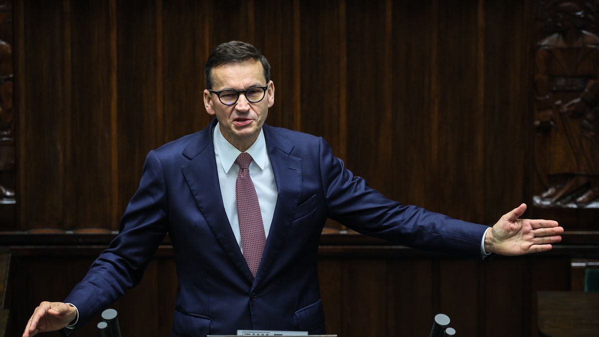 Mateusz Morawiecki
Warszawa, 30.07.2026. Przewodniczący KP Rozwój Plus Mateusz Morawiecki przemawia na sali plenarnej Sejmu, 30 bm. Trwa debata nad sprawozdaniem komisji ws. wykonania budżetu państwa za 2025 rok wraz ze stosowną analizą NIK w tym obszarze. (mr) PAP/Leszek Szymański
Leszek Szymański
10, kadencja, kadencji, obrad, obrady, parlament, posiedzenie, sala, sala plenarna, sejm, sejmu, x, X kadencja, 10., 63 63., Dziesiąta, Polityka, Posiedzenie Sejmu, Sala plenarna posiedzeń obrad, Sejm RP