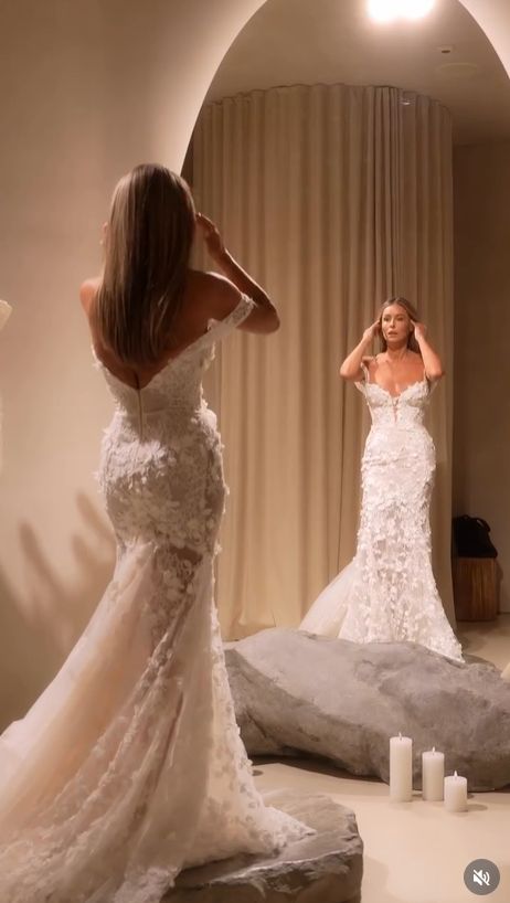 Małgorzata Rozenek-Majdan w białej sukni