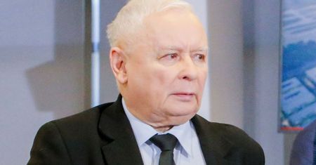 Jarosław Kaczyński pilnie strzeże życia prywatnego. Jego matka się wygadała: "BYŁA TAKA PANI..."