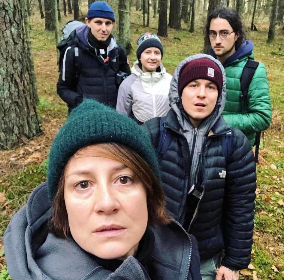 Maja Ostaszewska niesie pomoc uchodźcom na polskiej granicy