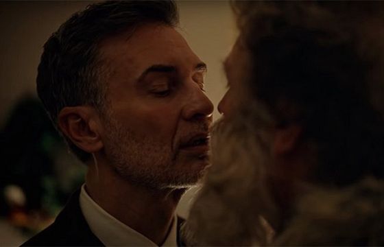 Święty Mikołaj gejem i jego miłosna historia w reklamie norweskiej poczty (wideo)
