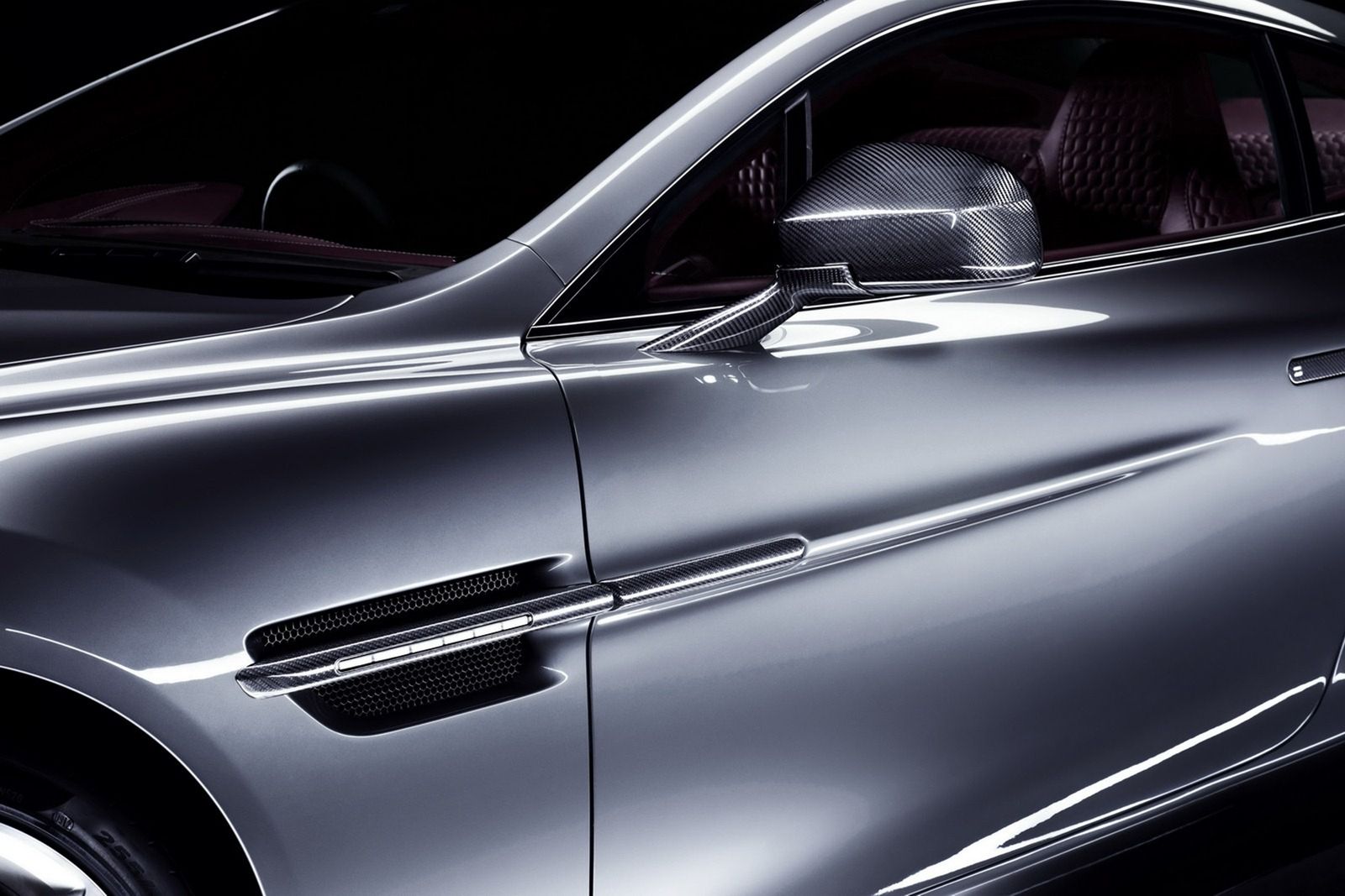 2013 Aston Martin Vanquish - uczta dla oczu [galeria] 31