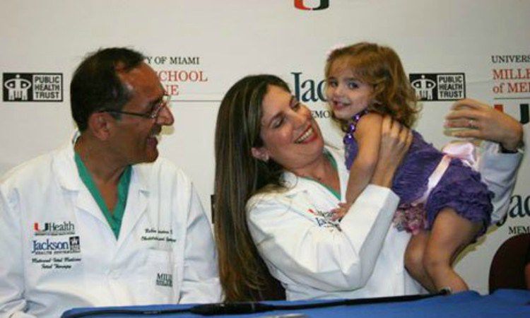 Dr Ruben Quintero z mamą i Leyną