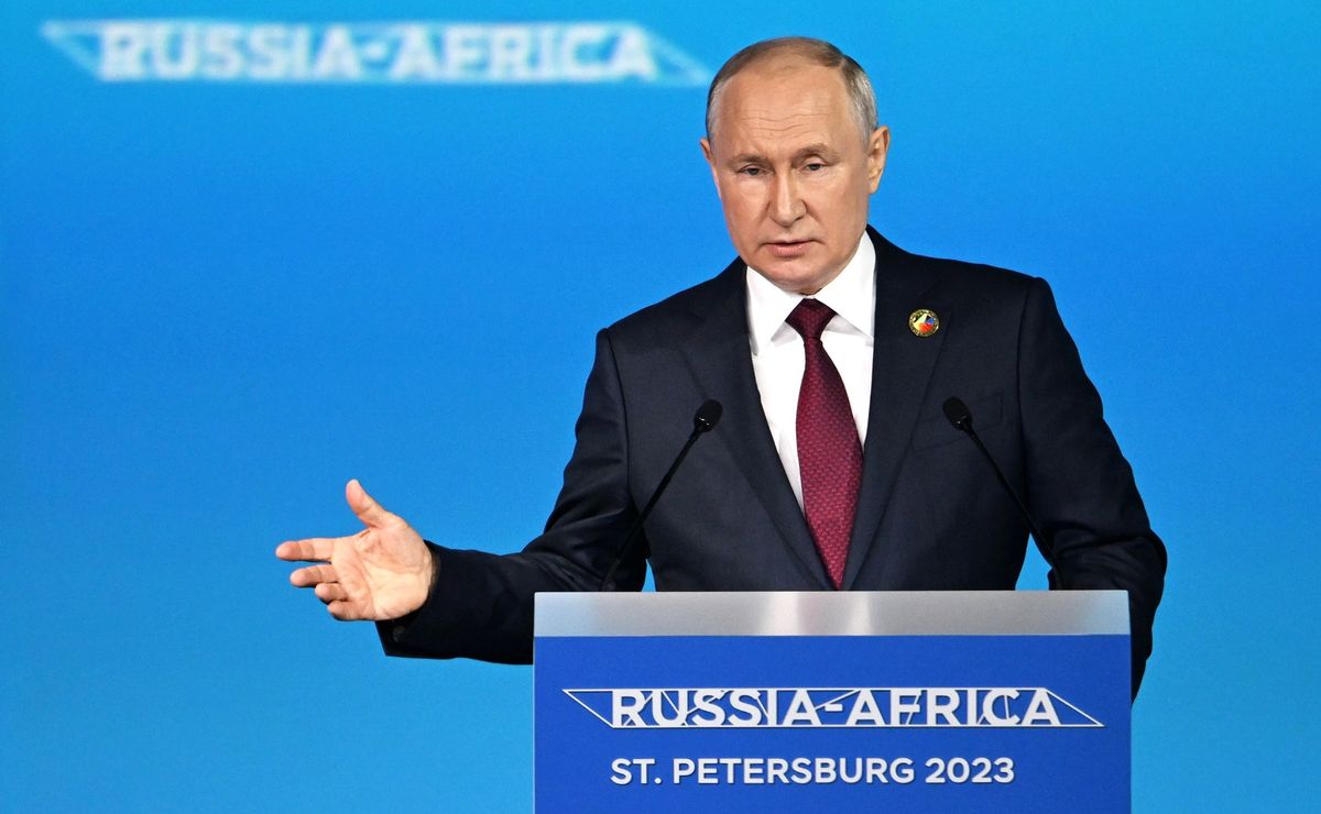 Władimir Putin próbuje przekonać Afrykę do swoich racji oferując bezpłatne dostawy dla najbiedniejszych krajów