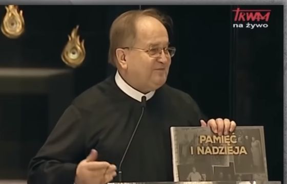 Cios prokuratory w o. Rydzyka. Przesłuchanie w urodziny Radia Maryja