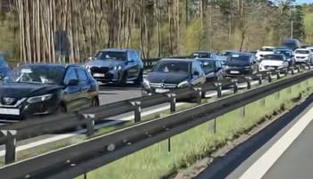 Trasa nad Bałtyk. Zaczął nagrywać. "Tam pół Polski jedzie"