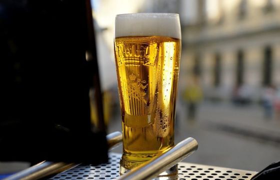 Grupa Żywiec przy spadku sprzedaży zwiększyła zysk i nakłady marketingowe, prezes mówi o "drastycznym wzroście kosztów"