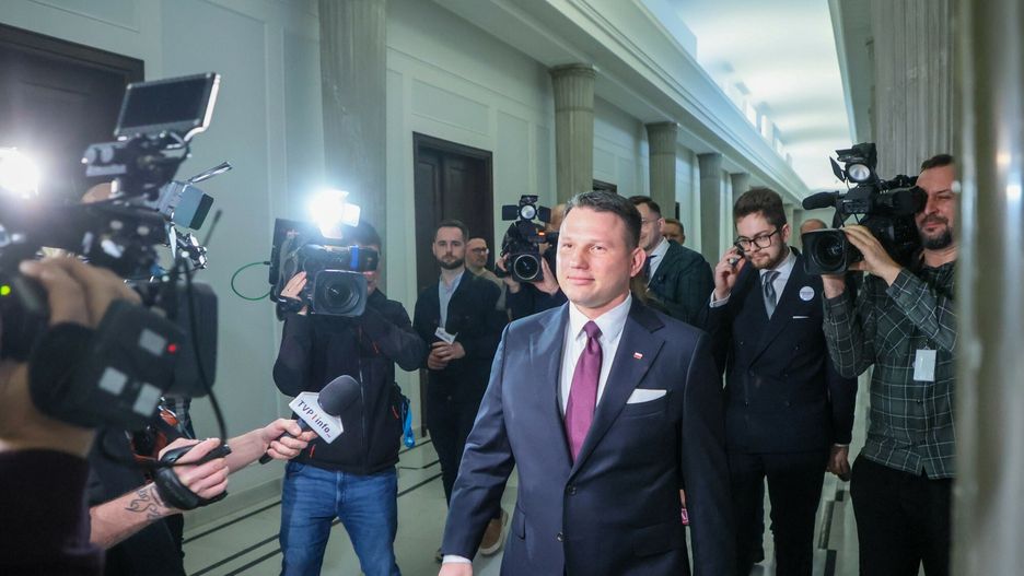 Konfederacja nt. startu Grzegorza Brauna w wyborach
Fot. Adam Burakowski/East News, 16.01.2025. Warszawa. Sejm. Konferencja liderow Konfederacji odnosnie startu w wyborach prezydenckich Grzegorza Brauna.
N/z: Slawomir Mentzen
Adam Burakowski