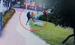 42-latek bawił się karatekę. Oburzające sceny w Pabianicach