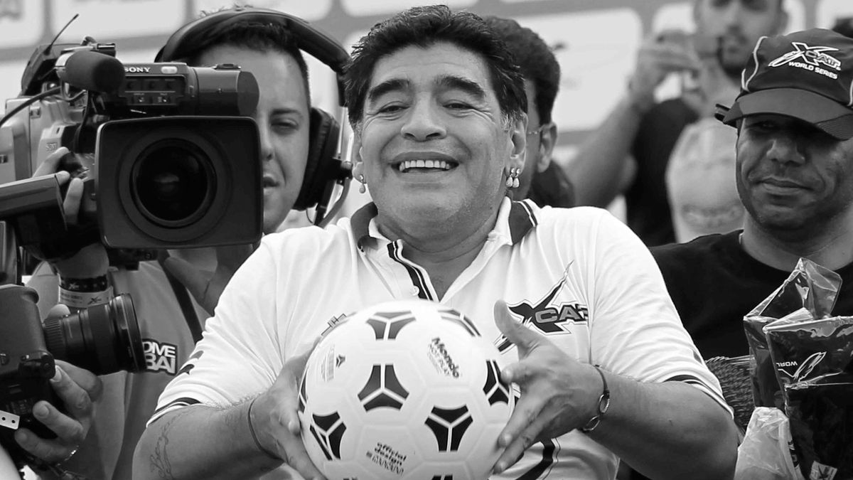 Diego Maradona nie żyje